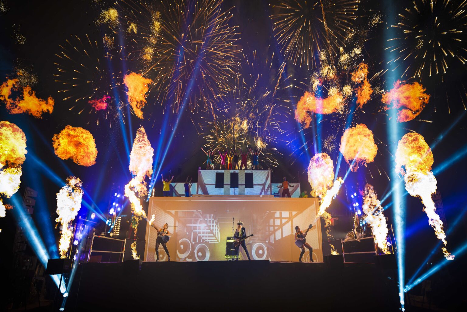 Cirque Bijou - Image 5
